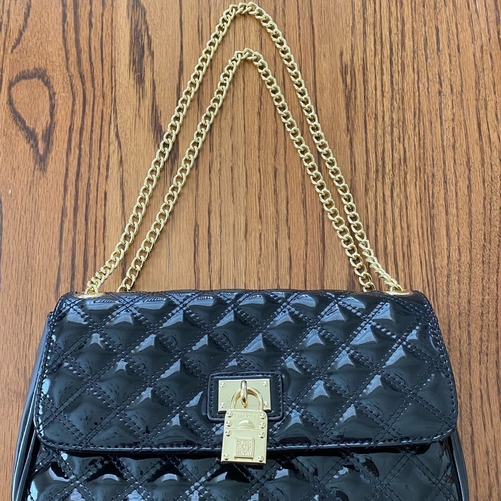 Anne Klein Black Quilted Patent Shoulder Bag Gold Tone Hardware - Picture 3 of 8